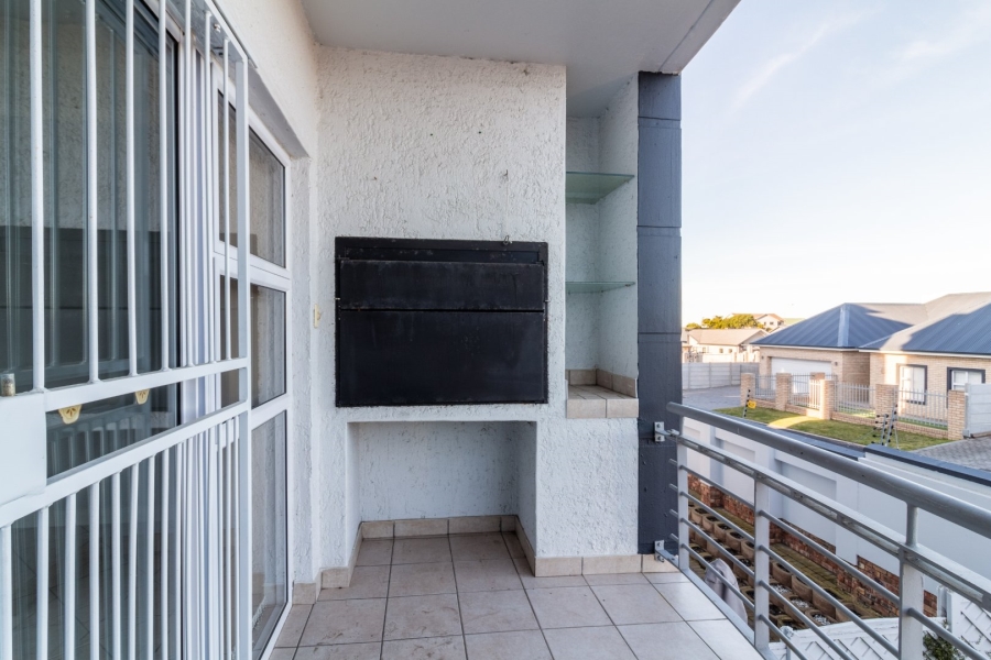 To Let 2 Bedroom Property for Rent in Reebok Western Cape